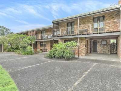 2 / 2 Bowral Street, Hawks Nest