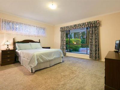 27 Passerine Drive, Rochedale South