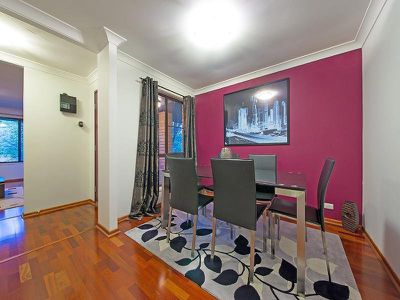151 Meadowlands Rd, Carindale