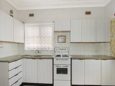 372 Northcliffe Drive, Lake Heights