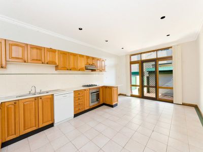 10 Rofe Street, Leichhardt