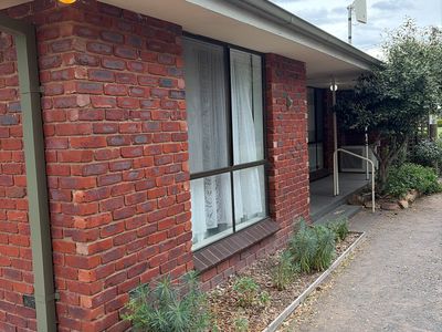 2 / 1B JONES STREET, Avenel