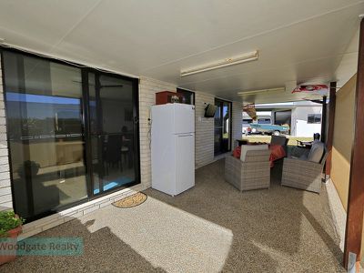 10 Whipbird Ct, Woodgate