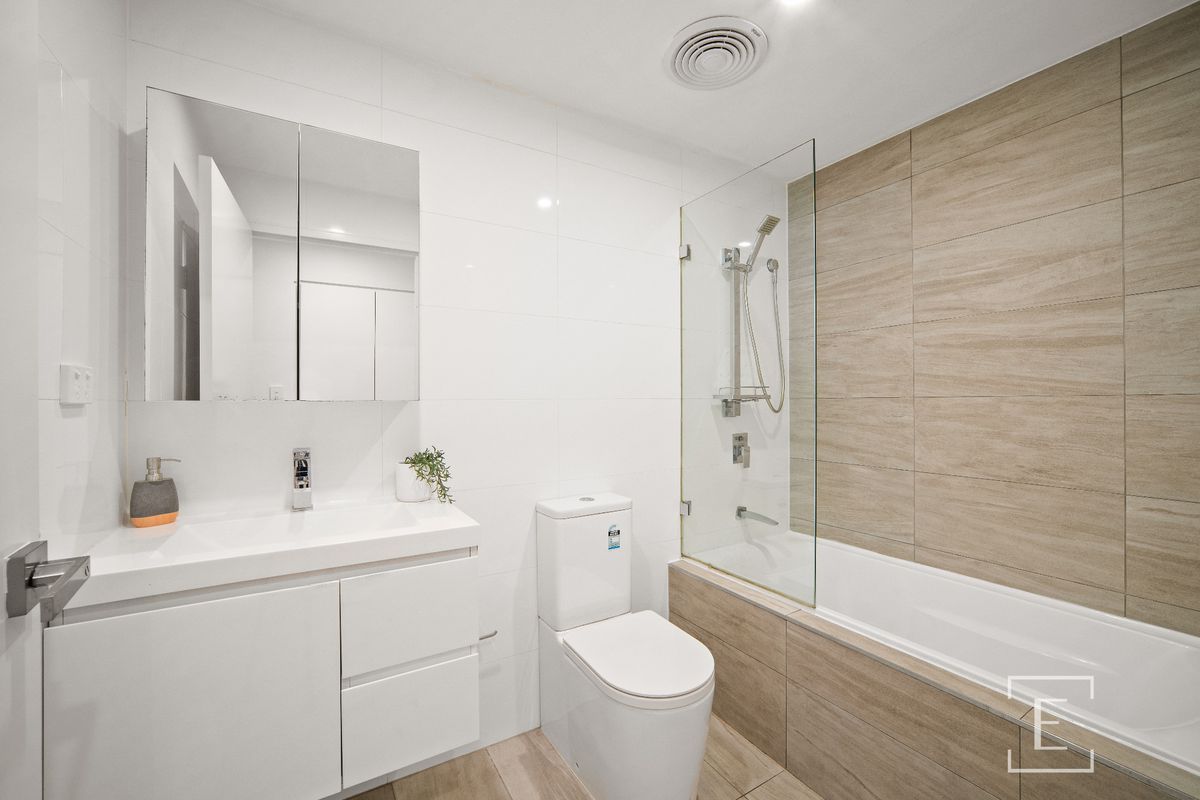 33 / 50 Loftus Crescent, Homebush