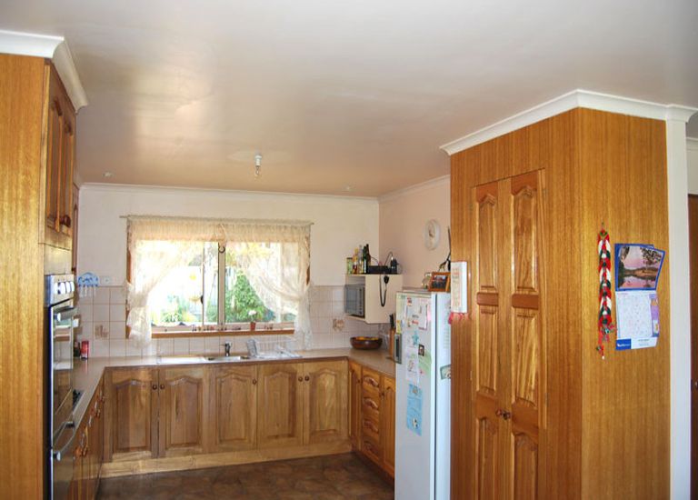 9-11 Nolan Street, Narrawong