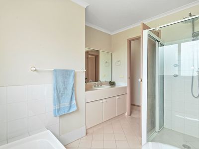 9 / 13 Augusta Place, Mollymook