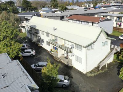 7 / 33  Old Mill Street, Frankton