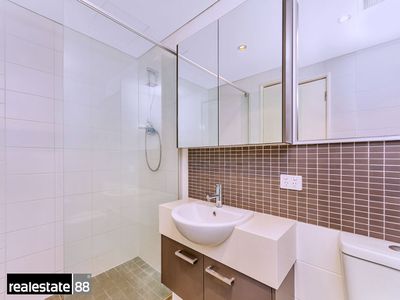 7 / 2 Bremer Promenade, East Perth