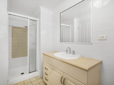 6 / 92 Mitchell Street, North Ward
