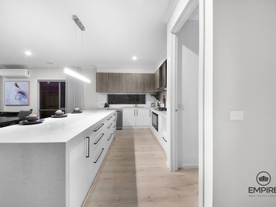 50 Parkrise Boulevard, Clyde North