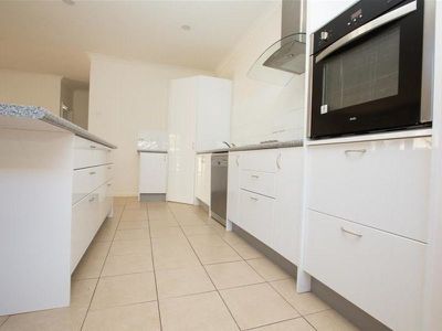 10 Minderoo Avenue, South Hedland