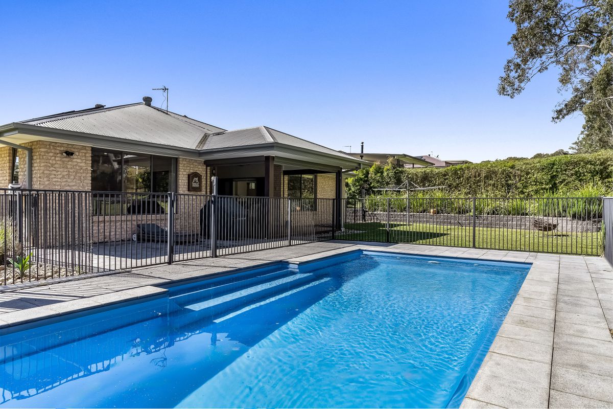 9 Livotto Drive, Richmond Hill