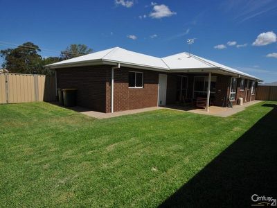 24 Hammond Street, Dubbo