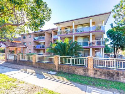 8 / 45 Reynolds Avenue, Bankstown