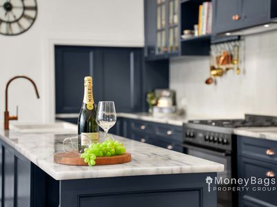 5 Advance Street, Newtown