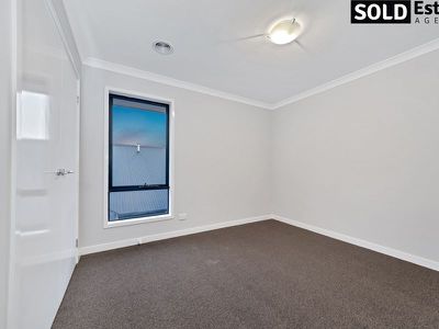 4 Epsom Lane, Cranbourne North