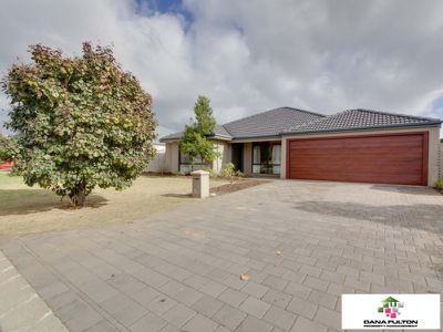 24 Coffs Bend, Secret Harbour