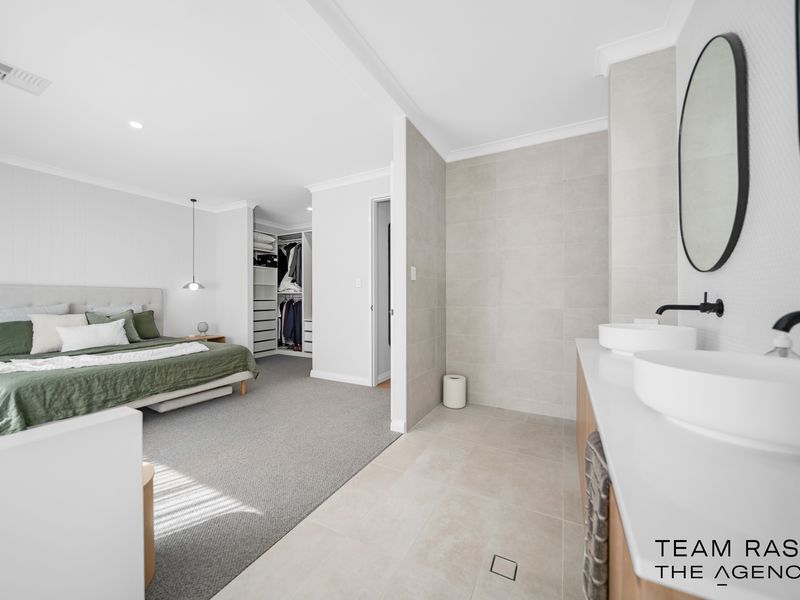 20 Navarra Way, Caversham