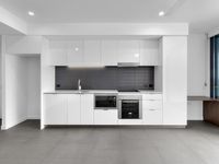 910 / 10 Trinity Street, Fortitude Valley