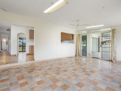 5 Mackellar Close, Edmonton