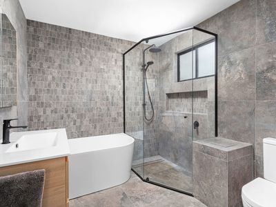 67 The Lakes Way, Forster