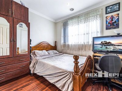 36 Strabane Way, Hampton Park
