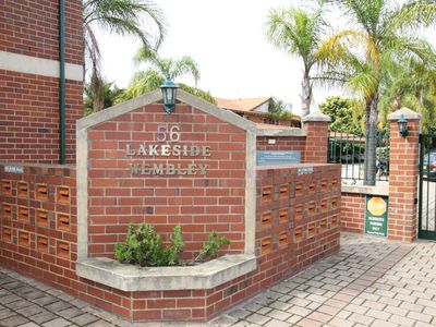 10 / 56 Moondine Drive, Wembley