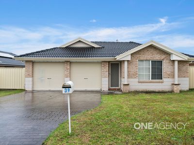 39 Eucalyptus Avenue, Worrigee