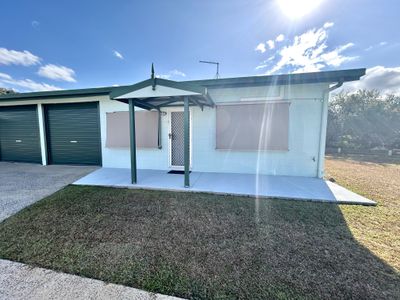 2 / 52 Alberta Drive, Woree