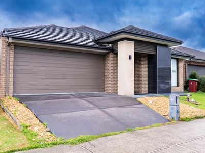 10 Fenix Way, Clyde North