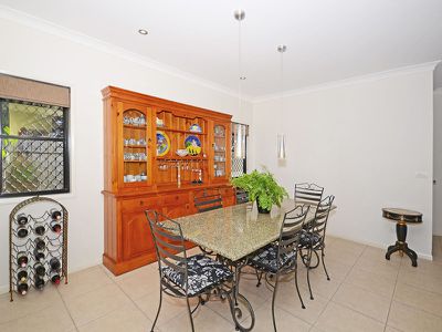 7 LAKES BOULEVARD, Burrum Heads