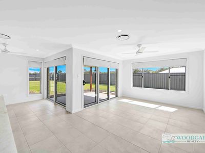 11 GULL STREET, Woodgate