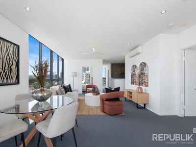 1101 / 4 Como Crescent, Southport