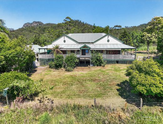Spacious Federation-Style Home + Studio