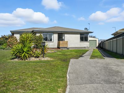 13 Dudley Avenue, George Town