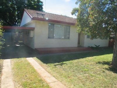 15 HOPEDALE AVE, Gunnedah
