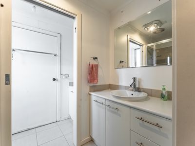 9-11 Clare Avenue, Lockington