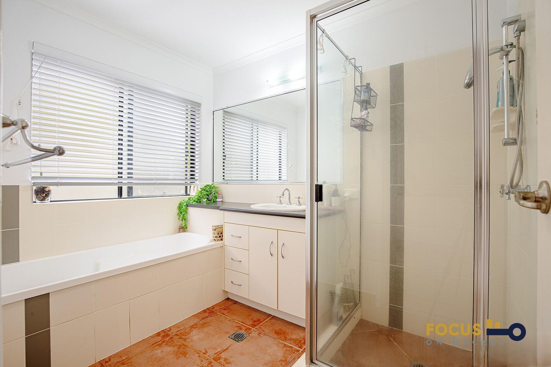 39-41 Hermitage Drive, Eimeo