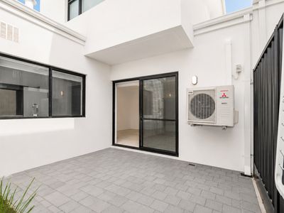 26 Venus Way, Hillarys