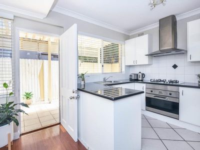 5 / 51 Lynwood Avenue, Dee Why