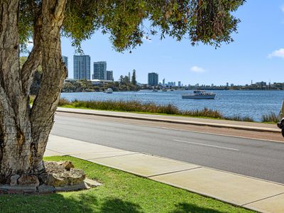 79 The Esplanade, Mount Pleasant