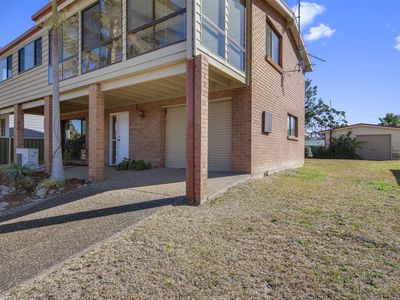 27 Torquay Drive, Lake Tabourie