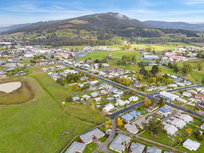 2 / 122a Main Street, Huonville