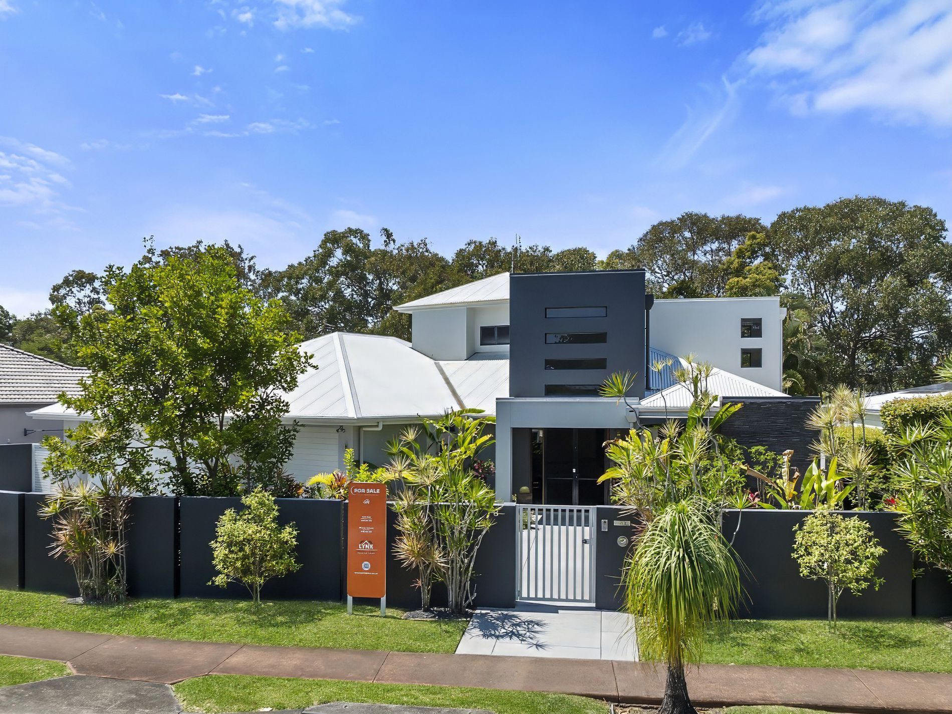 28 Selkirk Way, Peregian Springs