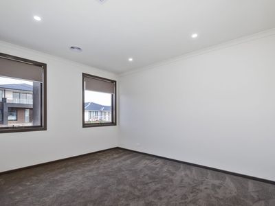 13 Penver Terrace, Werribee