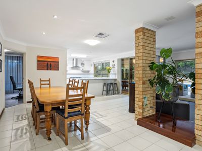 22 Aitken Drive, Winthrop