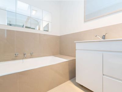 21 / 166 Greenacre Road, Bankstown