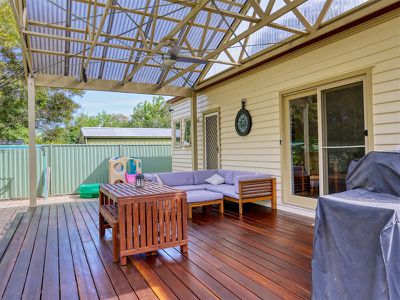 17 Livingstone St, Avenel