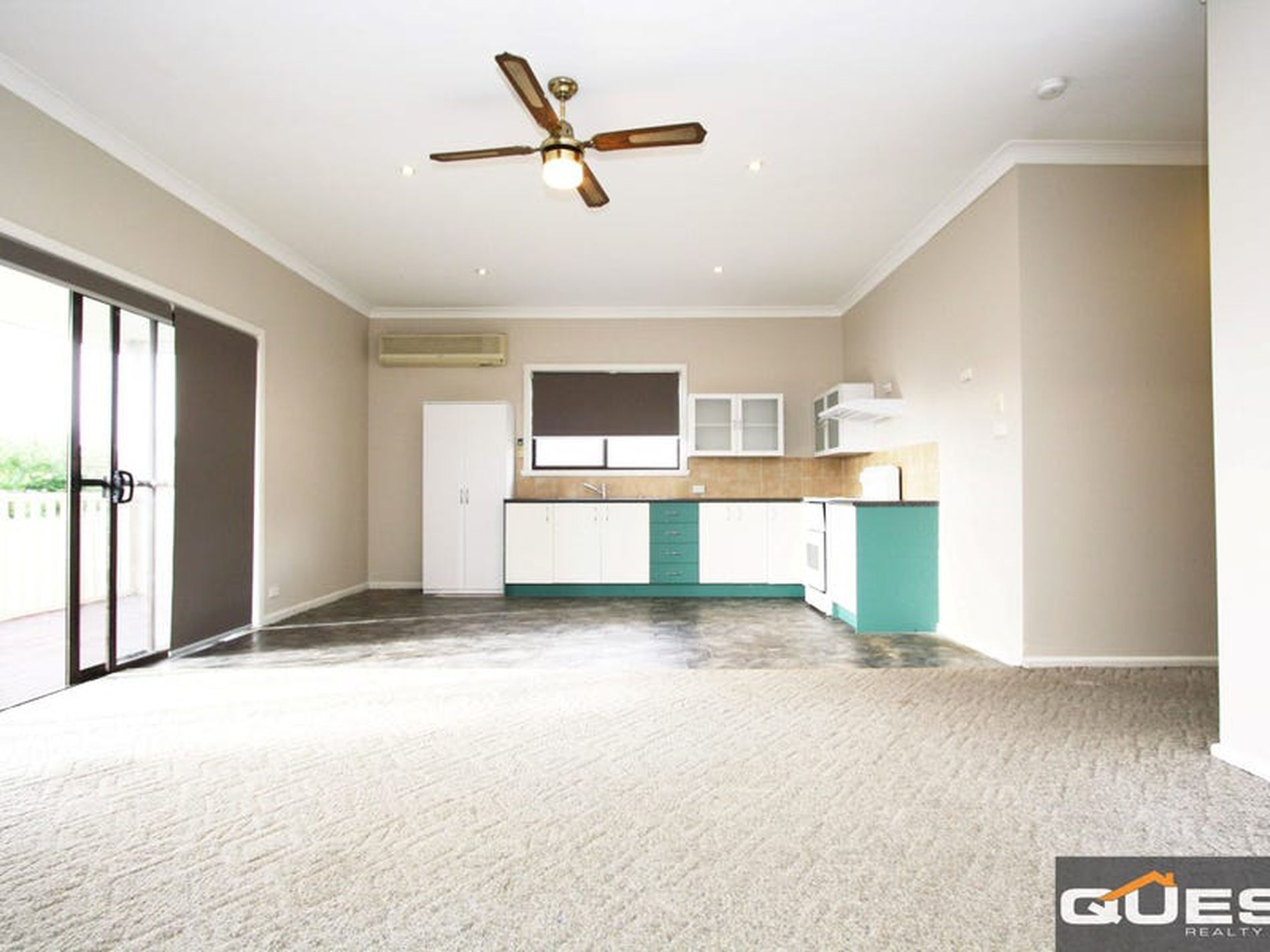 32 Robertson Road, Chester Hill