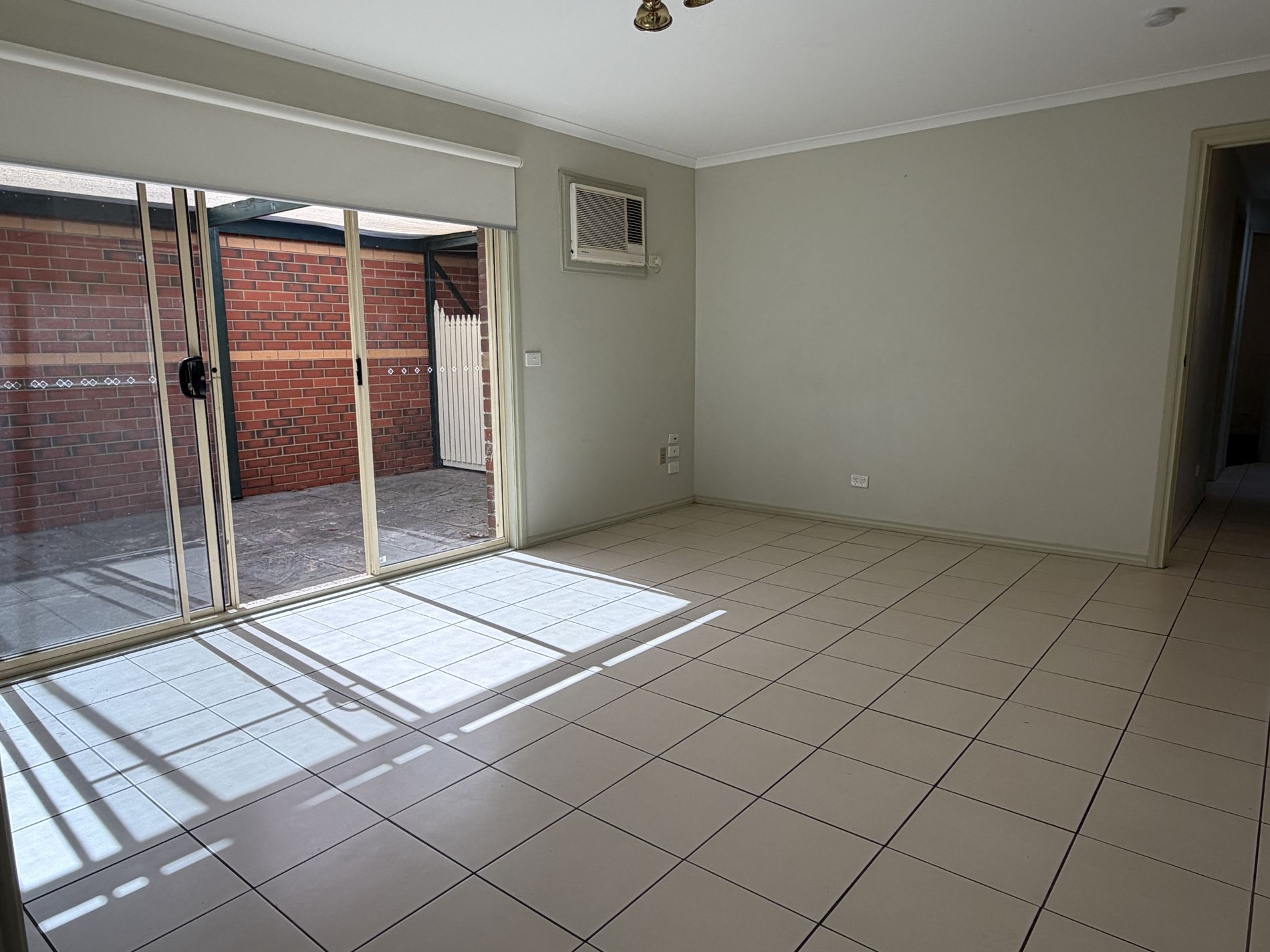 14 Latham Street, Werribee
